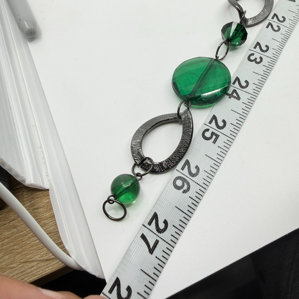 Emerald Green Statement Necklace Faceted Beads Gunmetal Tone Links Boho Chic - Picture 16 of 17